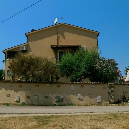 Apartman Forest Retreat