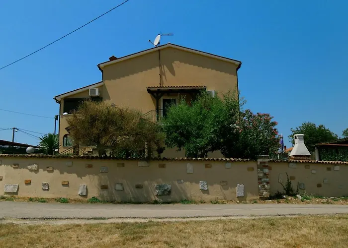 Apartment Forest Retreat